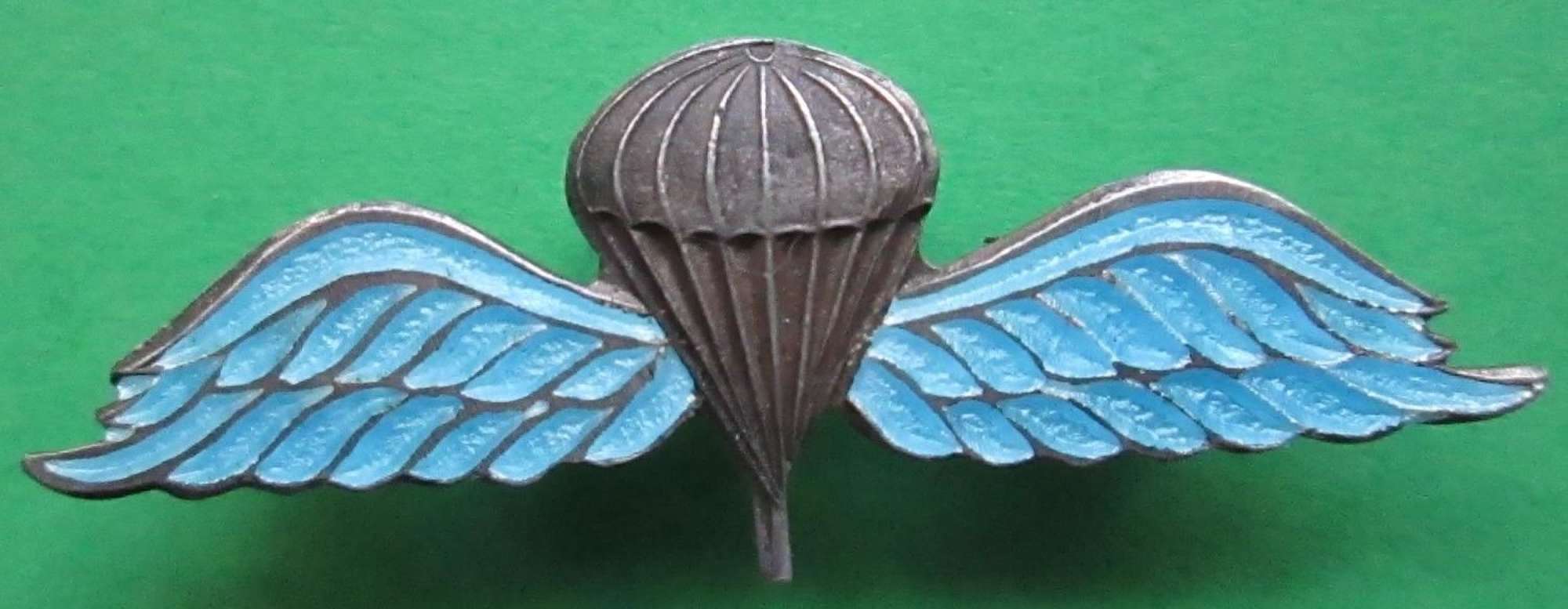 A STERLING SILVER PARACHUTE JUMP WING