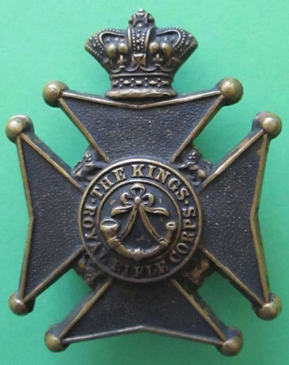 A VICTORIAN KINGS ROYAL RIFLE CORPS GLENGARRY BADGE