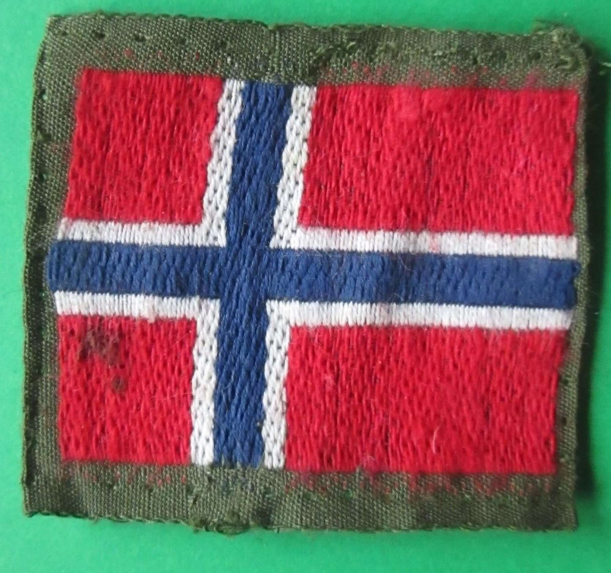 A WWII NORWEGIAN FREE FORCES ARM BADGE