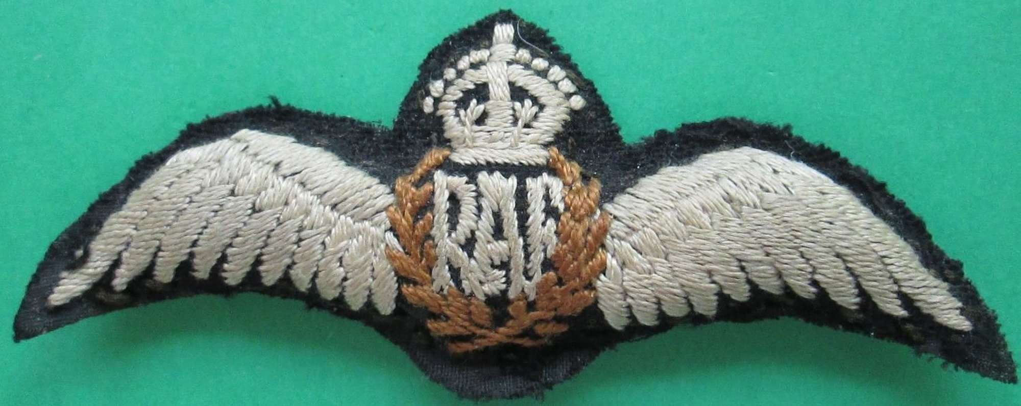A PAIR OF WWII RAF PADDED PILOTS WINGS