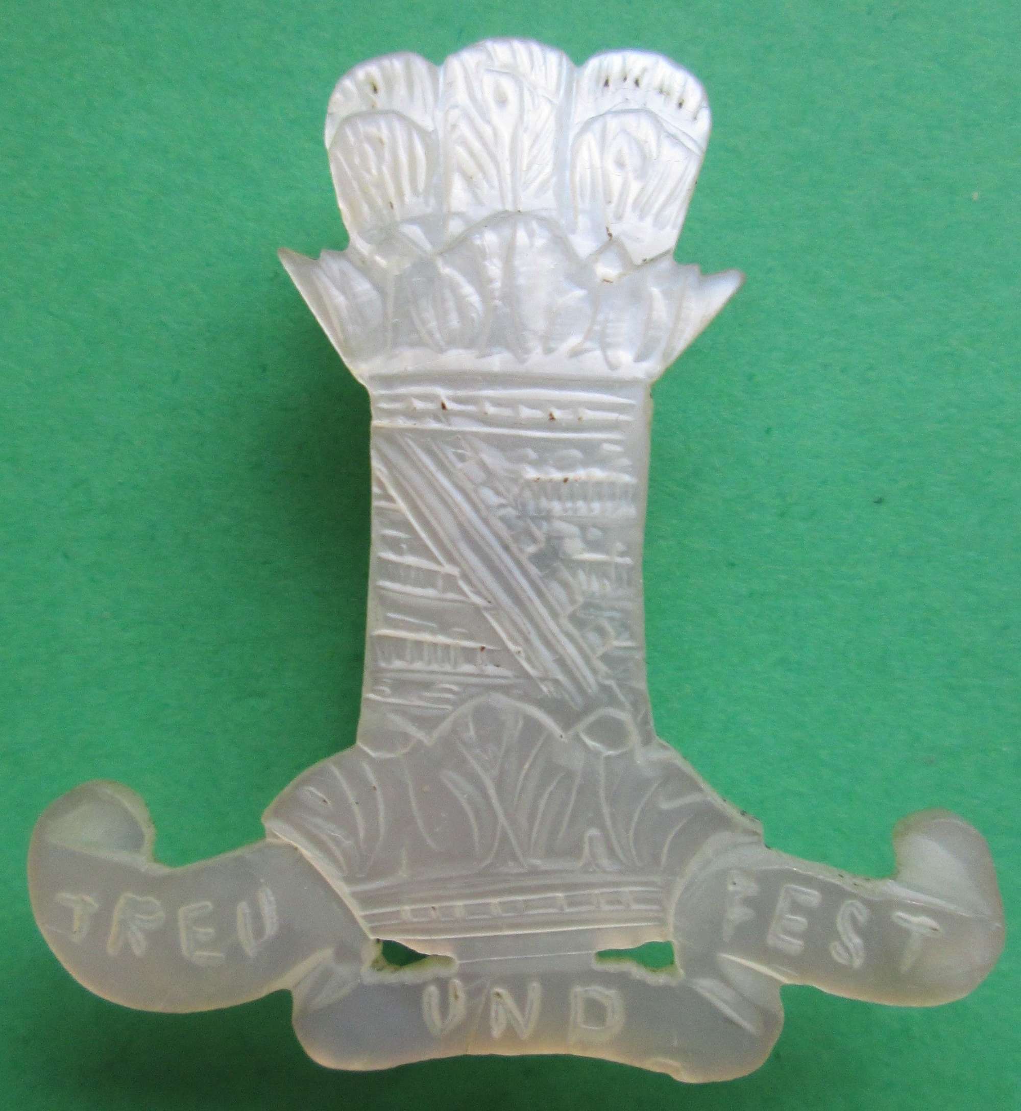 AN ELEVENTH HUSSARS MOTHER OF PEARL SWEETHEART BROOCH