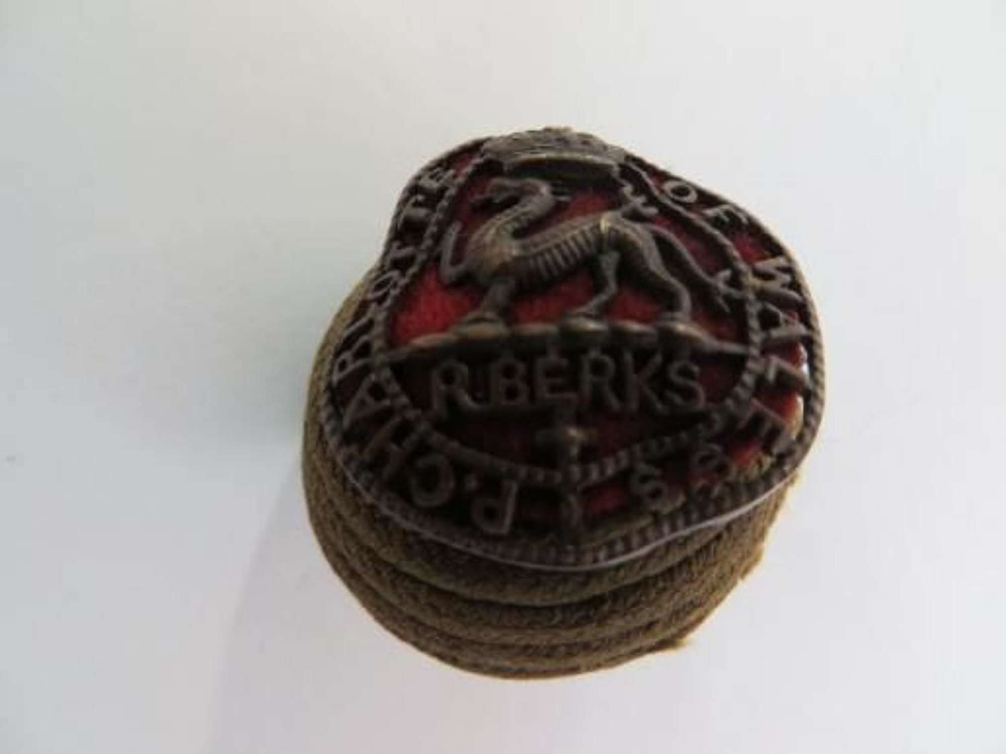 Royal Berkshire Officer's Cap Cord Boss Badge