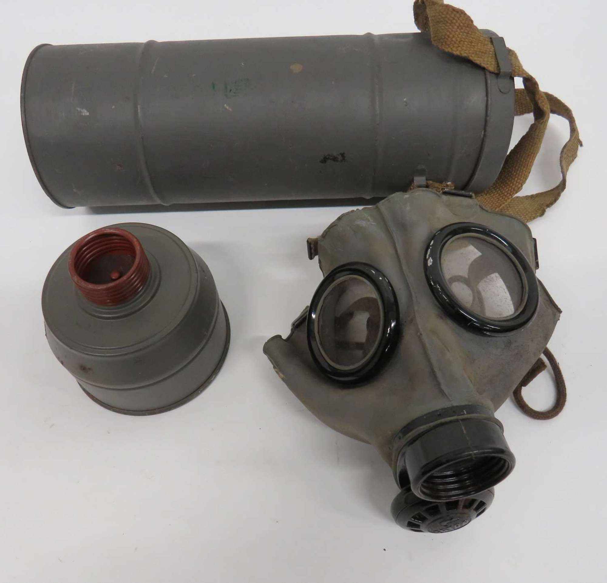 1939 Dated Czech Respirator as used by German Forces