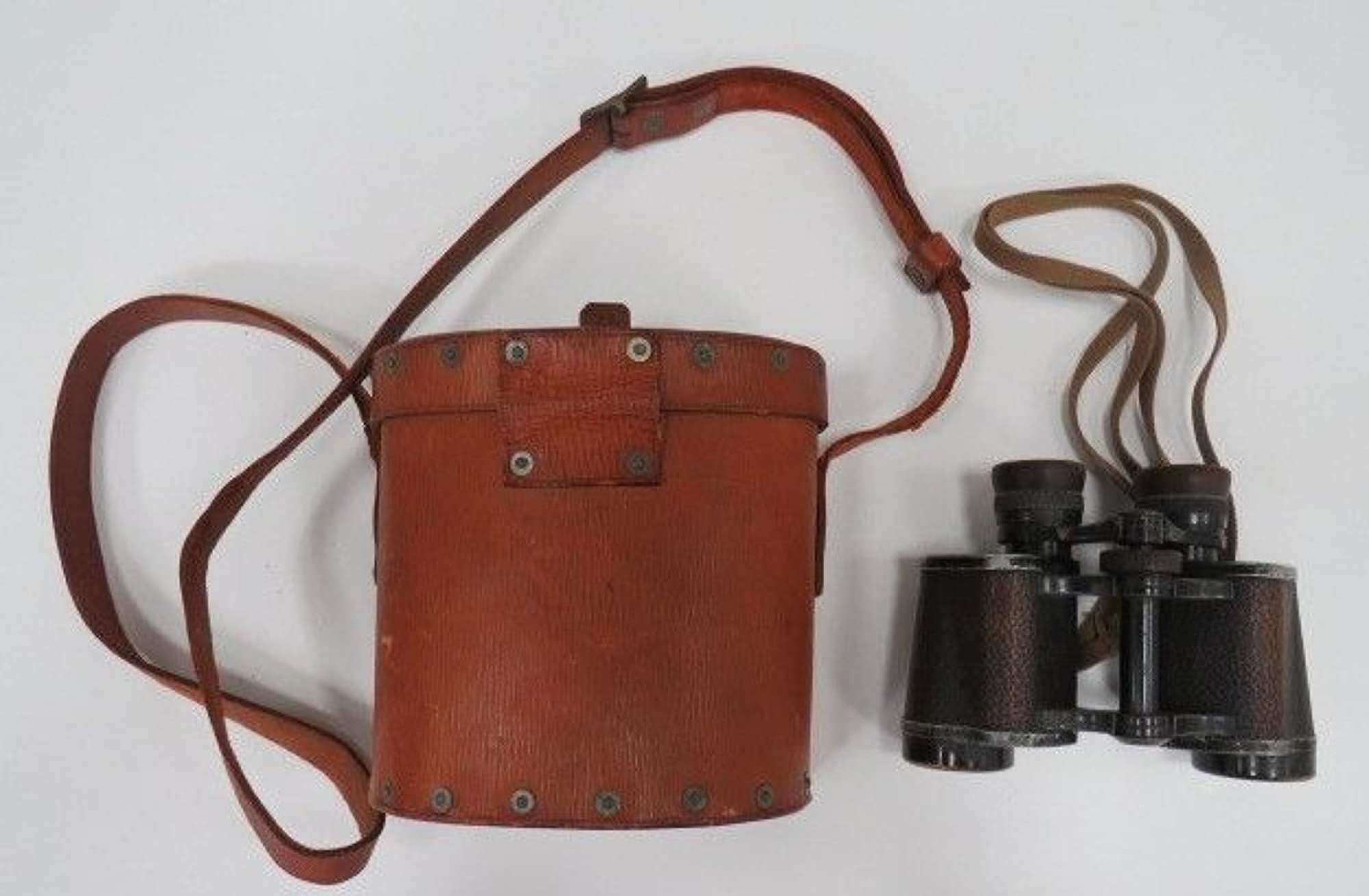 Rare 1939 Pattern Leather Binocular Pouch and Binoculars