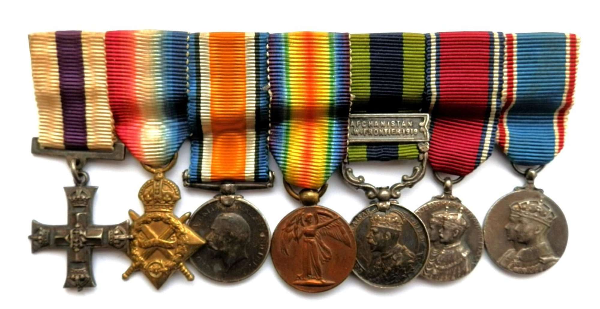 Contemporary Gallantry Group of Seven Miniature Medals. Un-attributed.