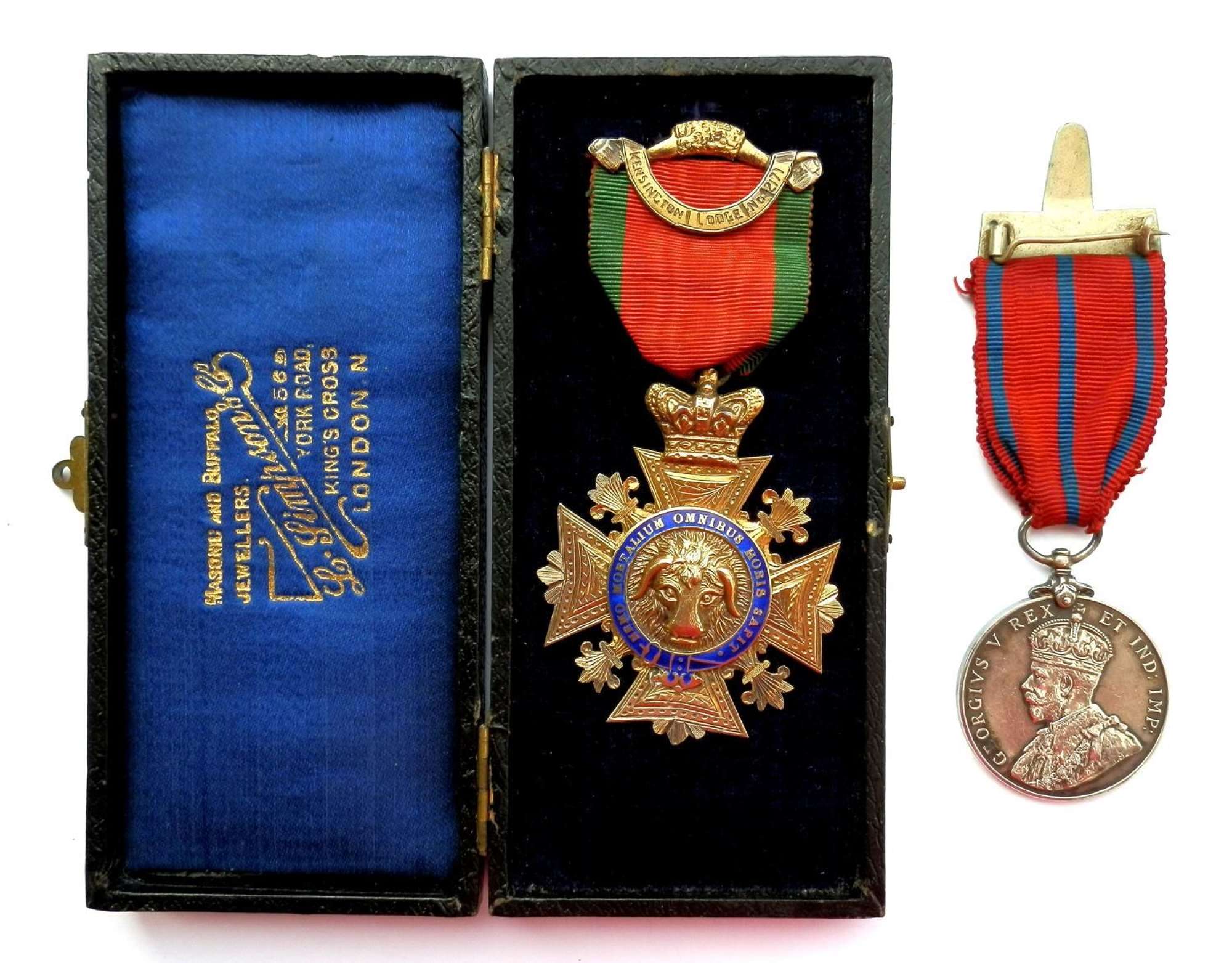PAIR. Coronation Medal 1911. Metropolitan Police. PC. H. Thrower.