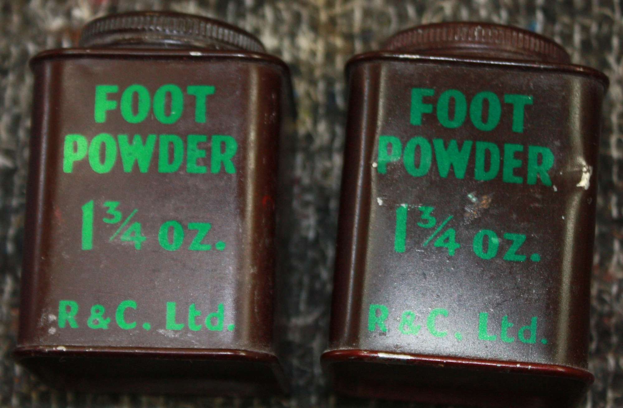 A WWII BRITISH ISSUE TIN OF THE SQUARE FOOT POWDER