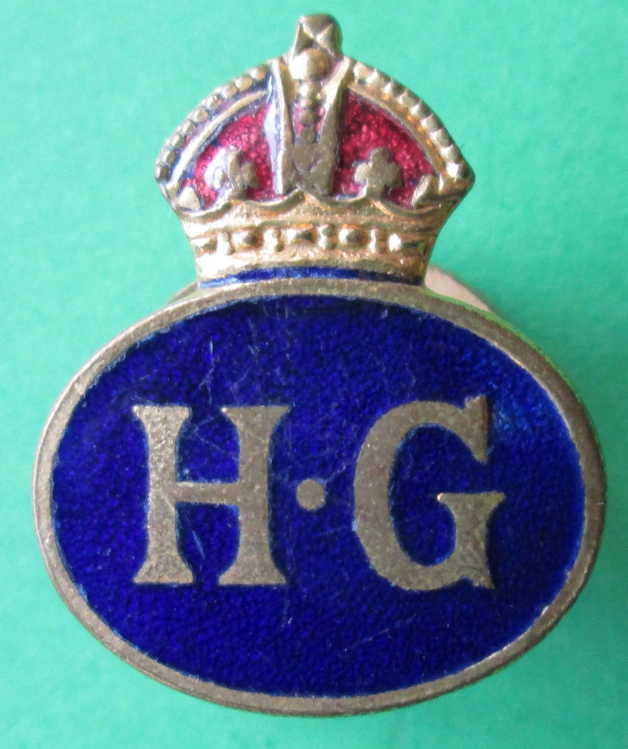 A WWII HOME GUARD LAPEL BADGE