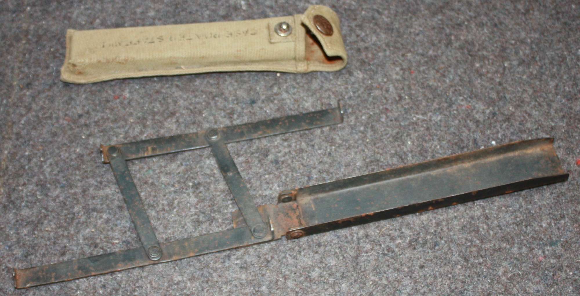 A WWII PERIOD OFFICERS POINTER