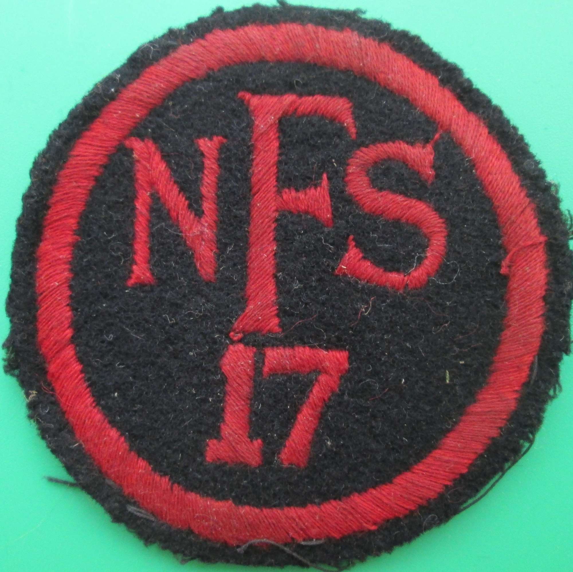 A NATIONAL FIRE SERVICE 17 BADGE
