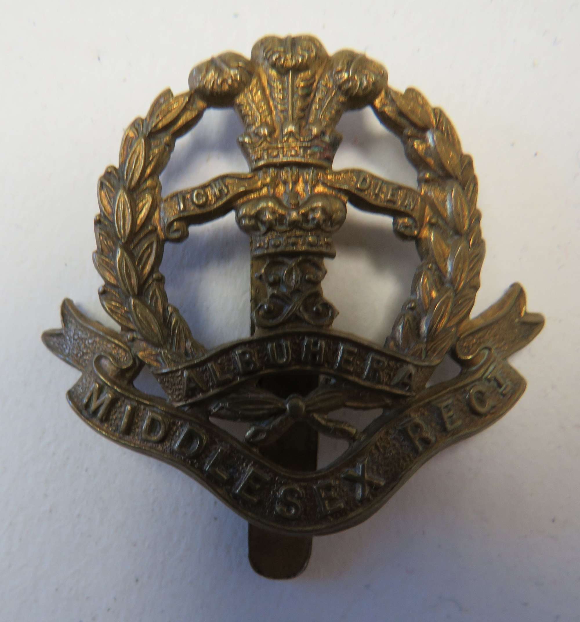WW 1 War Economy Middlesex Regiment Cap Badge