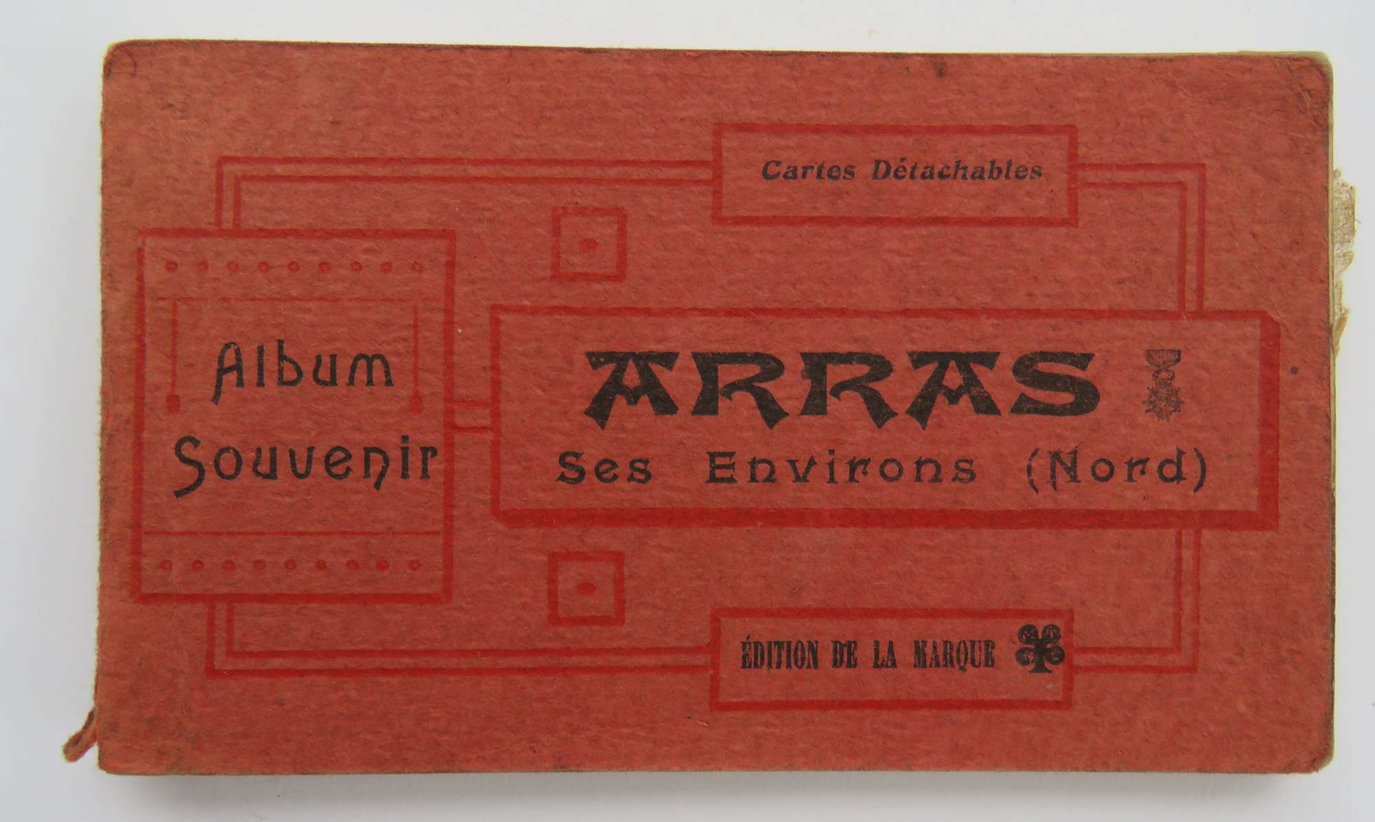 WW 1 Arras Souvenir Postcard Booklet