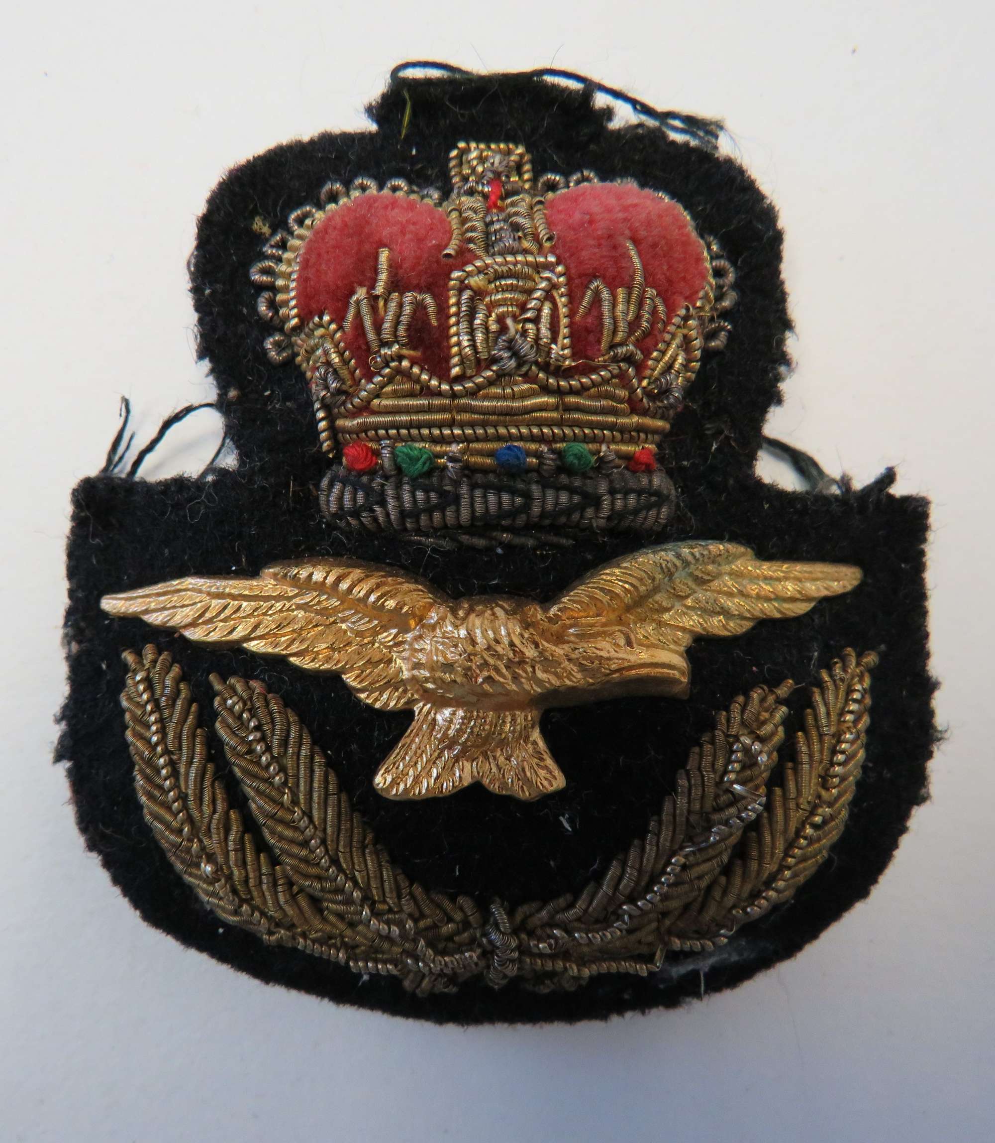 Post 1953 R.A,F Officers Cap Badge