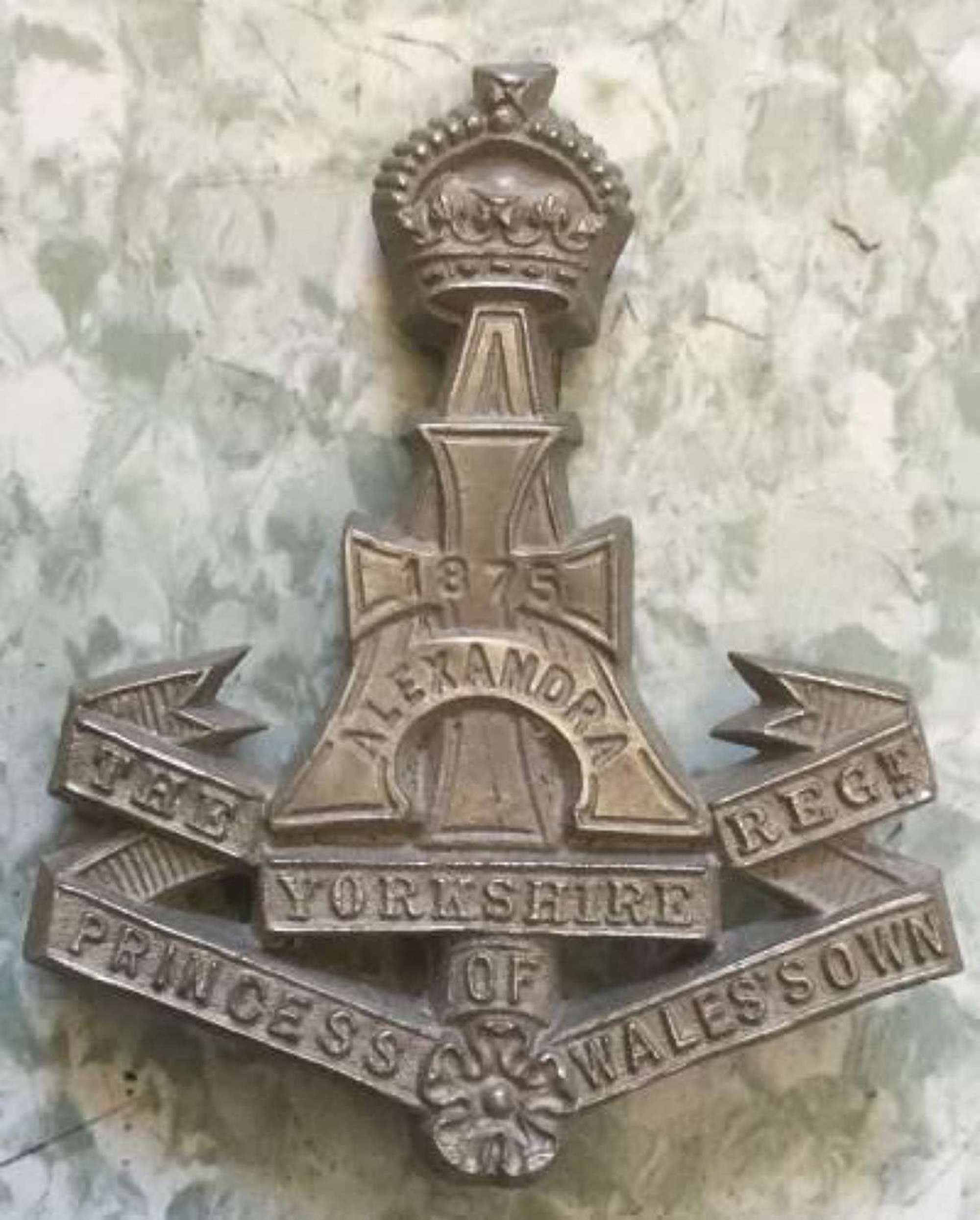 Alexandra Princess Of Wales's Own (Yorkshire Regiment) Economy Cap Badge