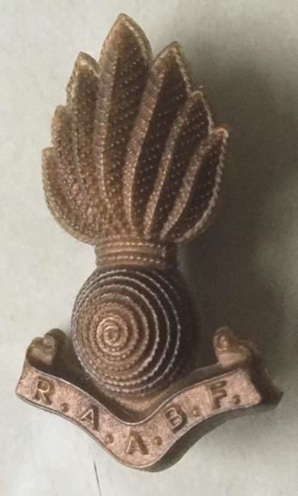 Royal artillery association benevolent fund badge