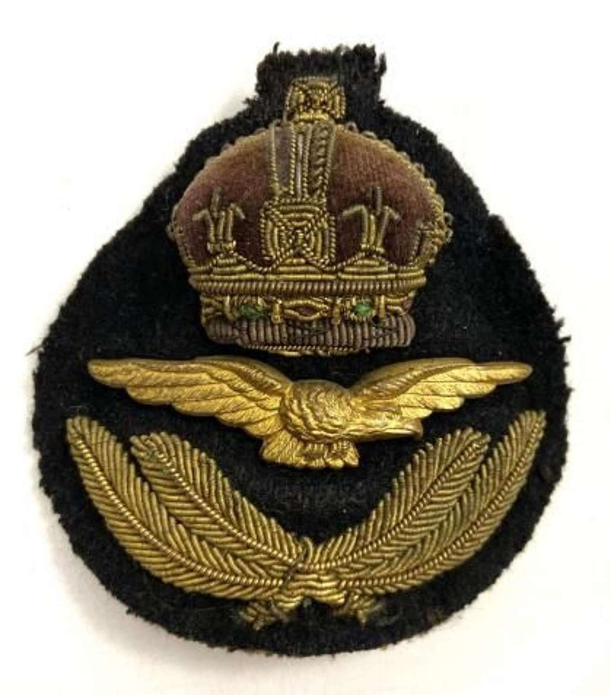 Original Early Battle of Britan Period RAF Officers Cap Badge