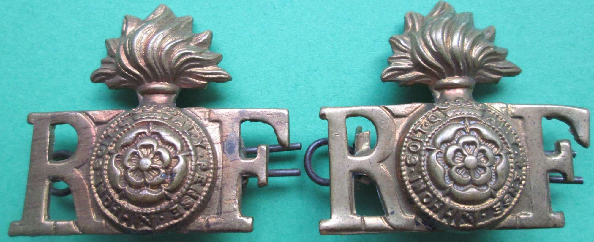 A GOOD PAIR OF OTHER RANKS ROYAL FUSILIERS SHOULDER TITLES