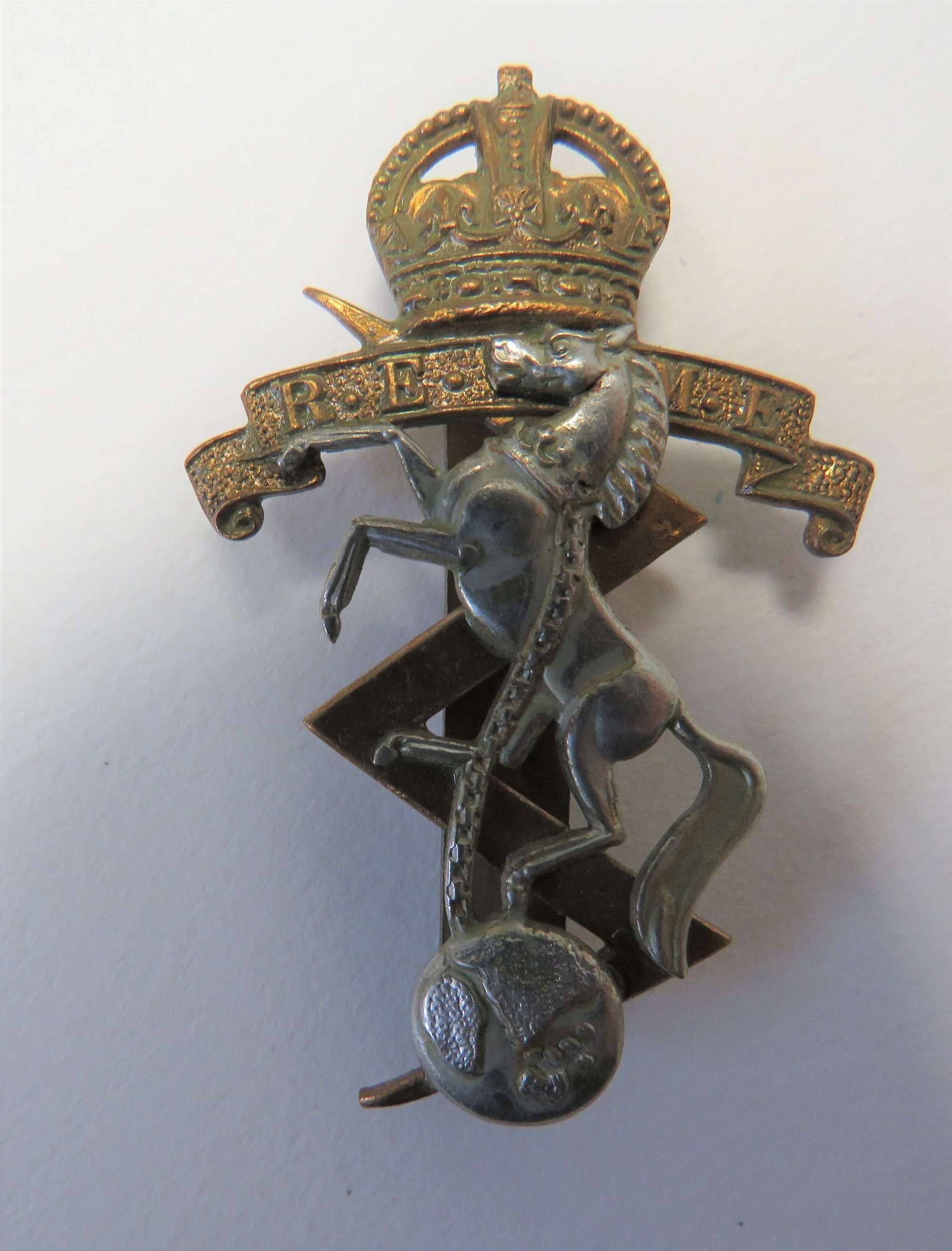 Pre 1952 R.E.M.E Cap Badge