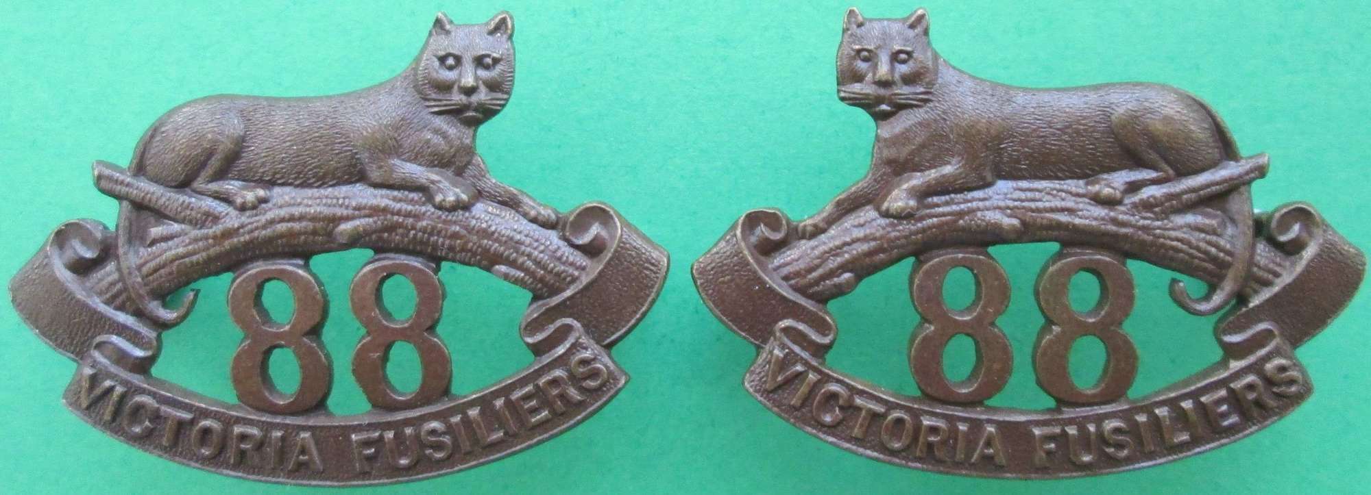 A PAIR OF 88 VICTORIA FUSILIERS BRONZE COLLARS