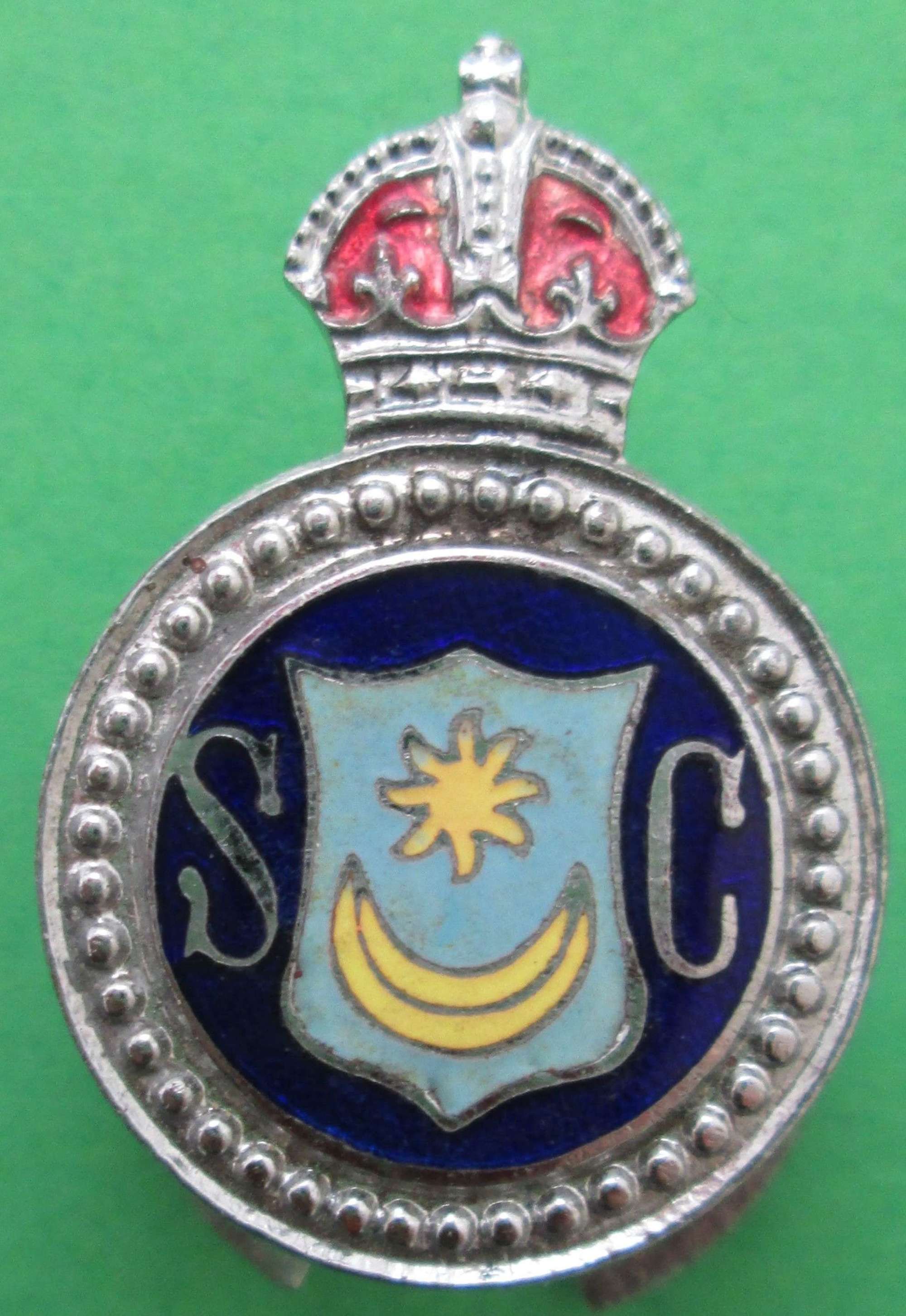 A PRE 1952 KINGS CROWN POSRTSMOUTH SPECIAL CONSTABULARY LAPEL BADGE