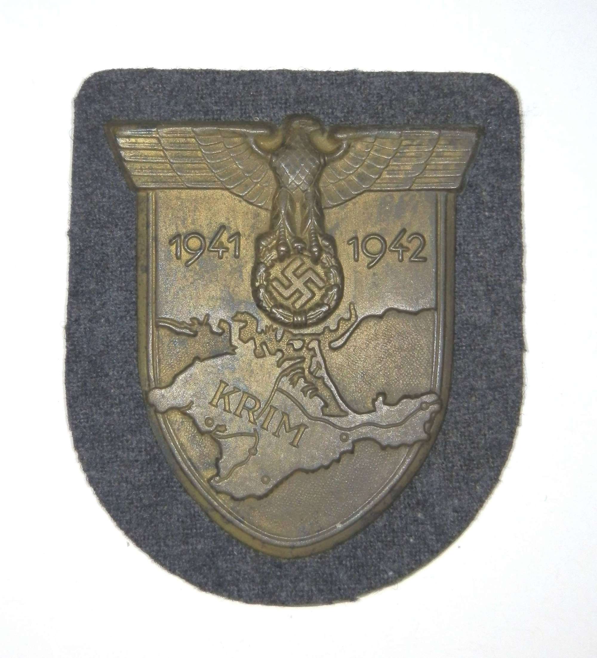 Crimea Shield, Luftwaffe issue.