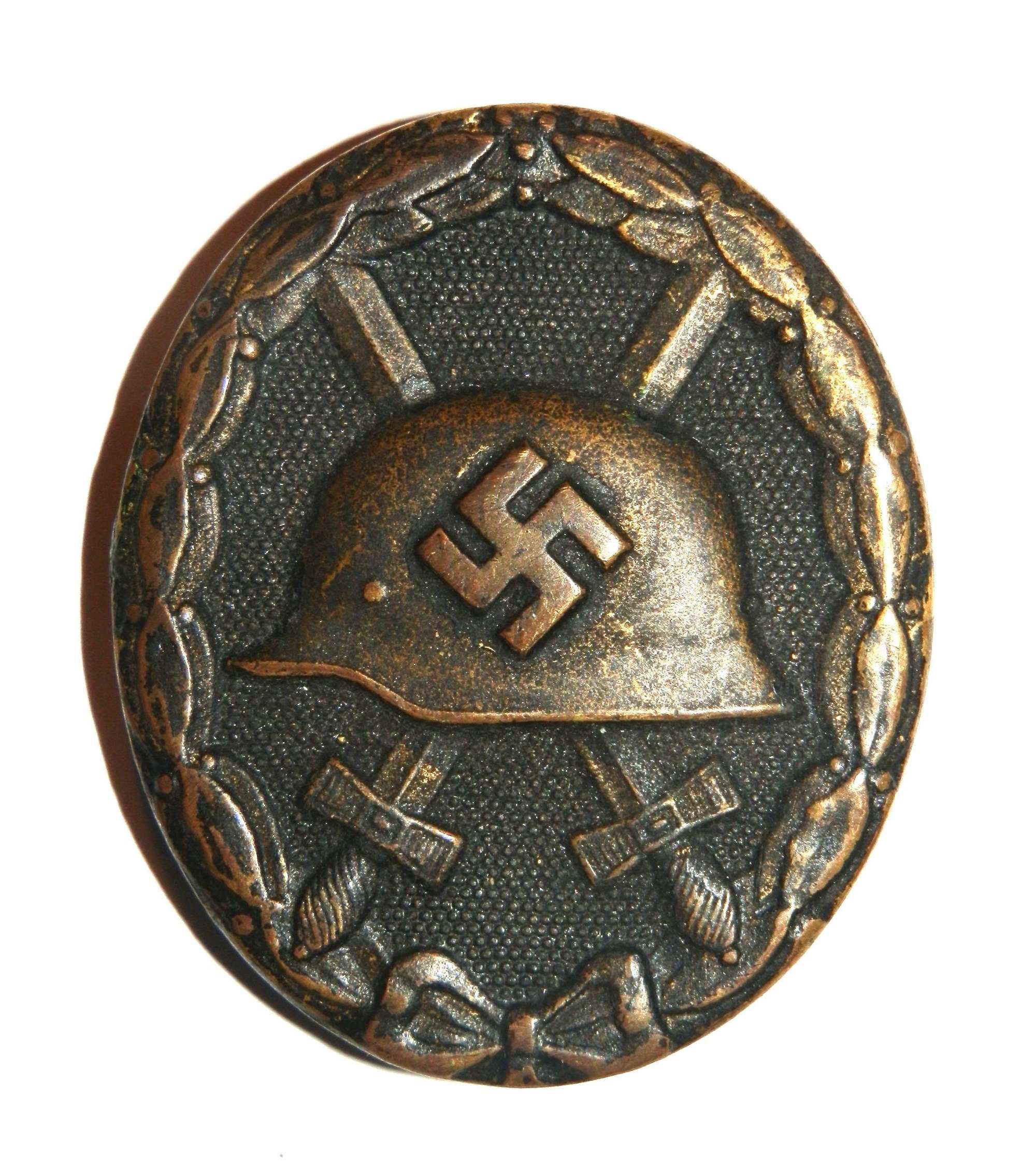 German Black Wound Badge.