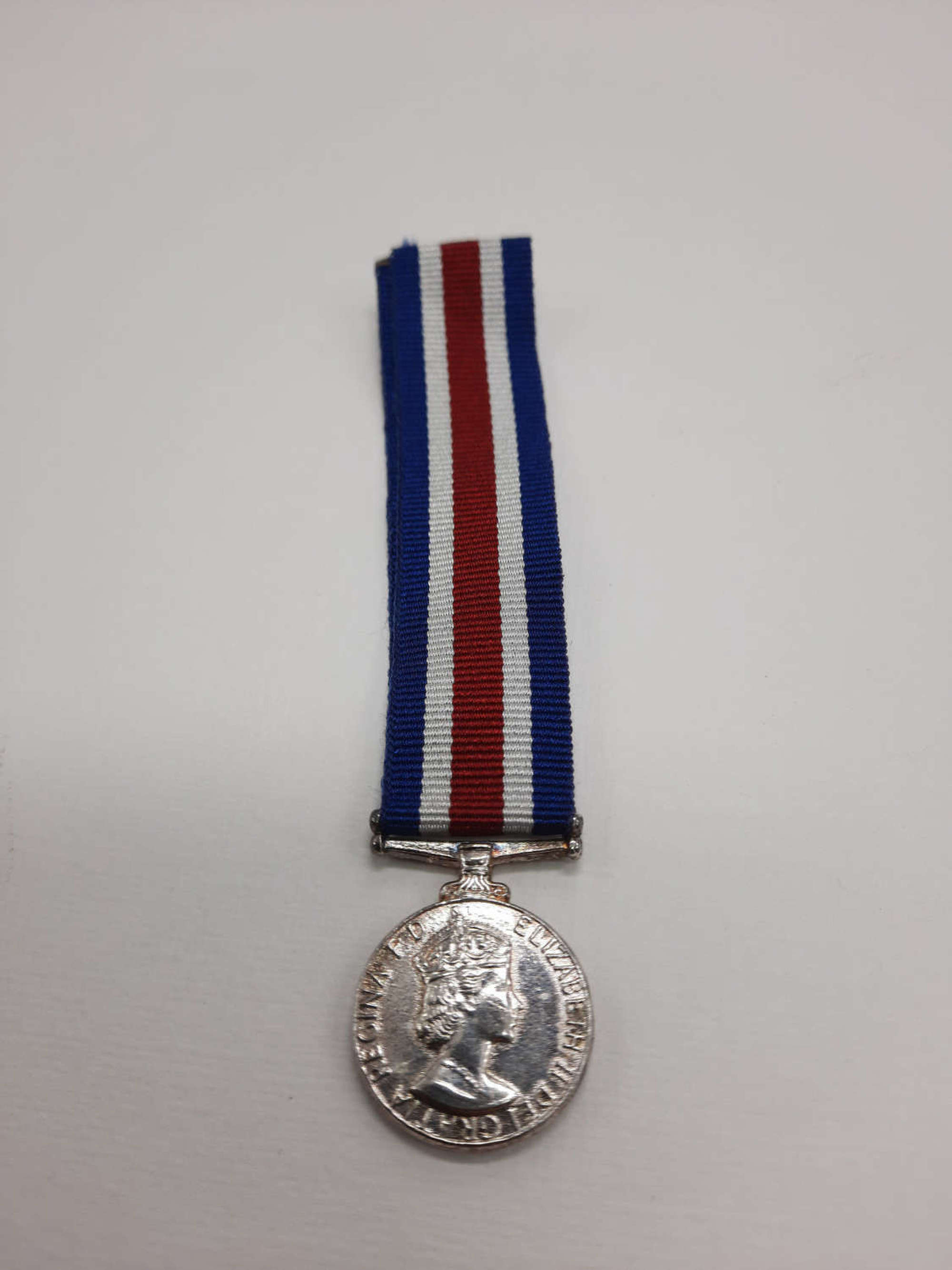 Queen’s Medal for Champion Shots Miniature