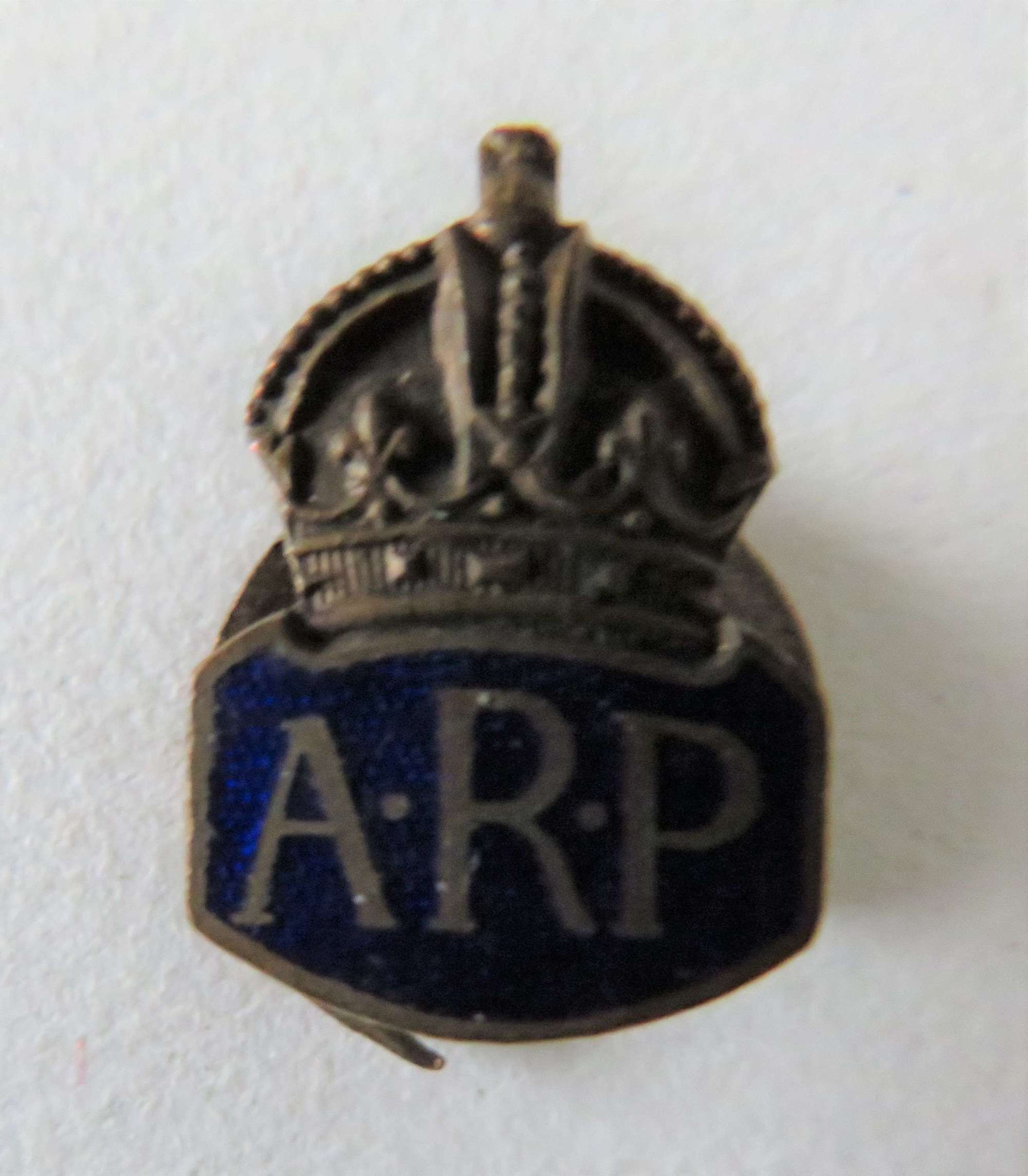 WW2 A.R.P Small Lapel Badge