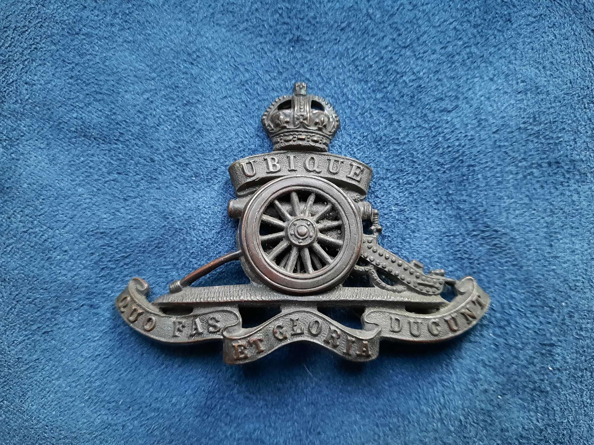 Royal Artillery Officer's Cap Badge