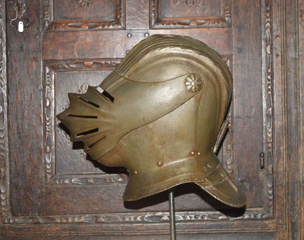 German Maximilian Style Triple Comb Close Helm, ca. 1525