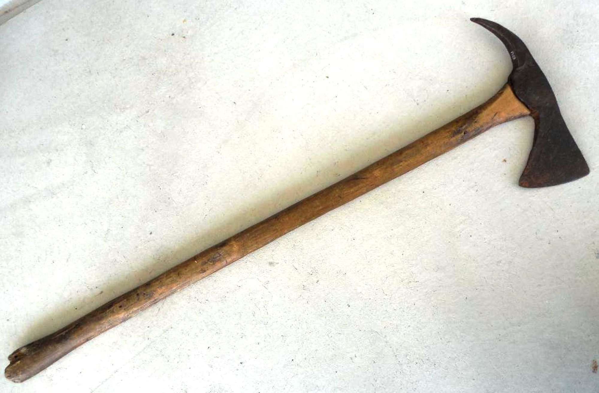 Long-handled Mandan Spike Tomahawk, early 19th C