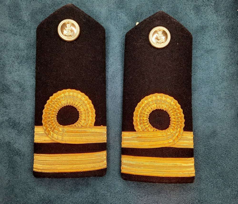 Royal Navy Lieutenant Shoulder Epaulettes