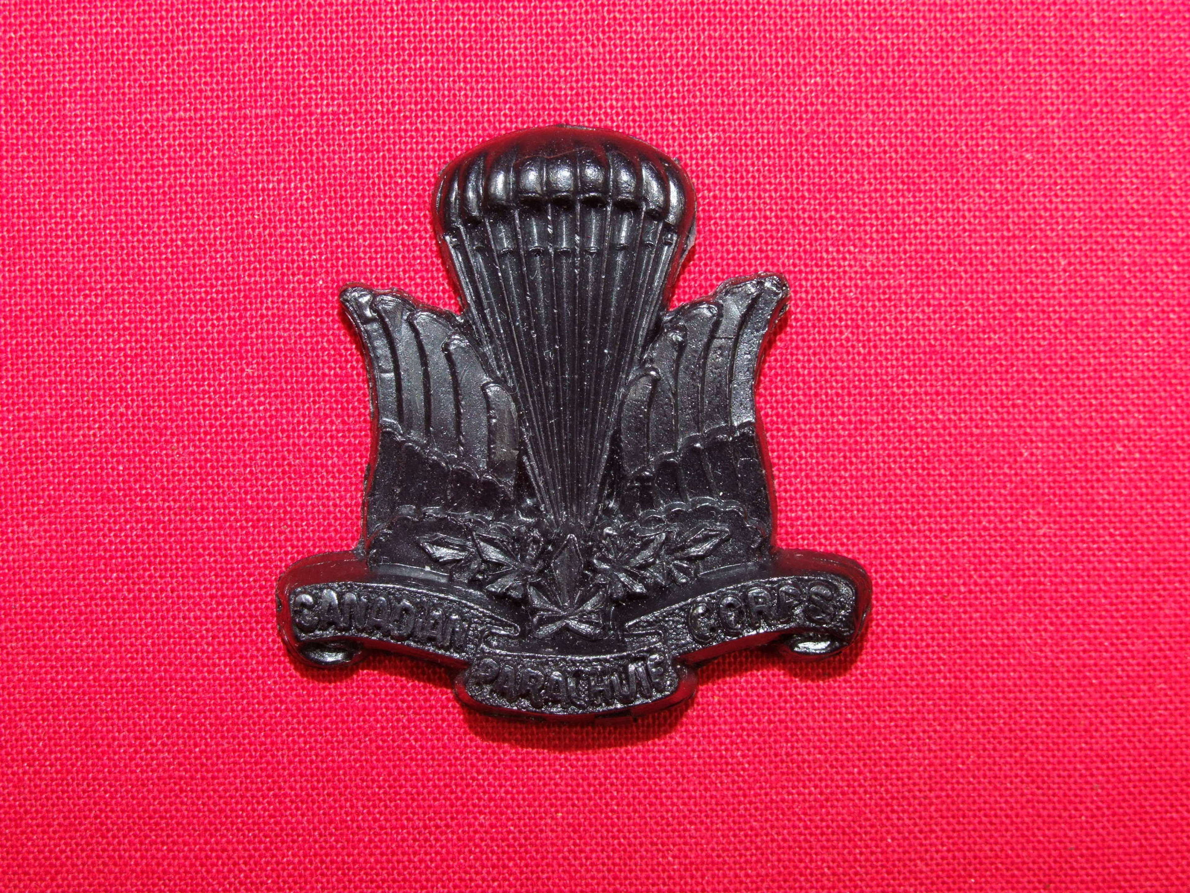 Canadian 1st parachute Battalion Plastic Beret Badge