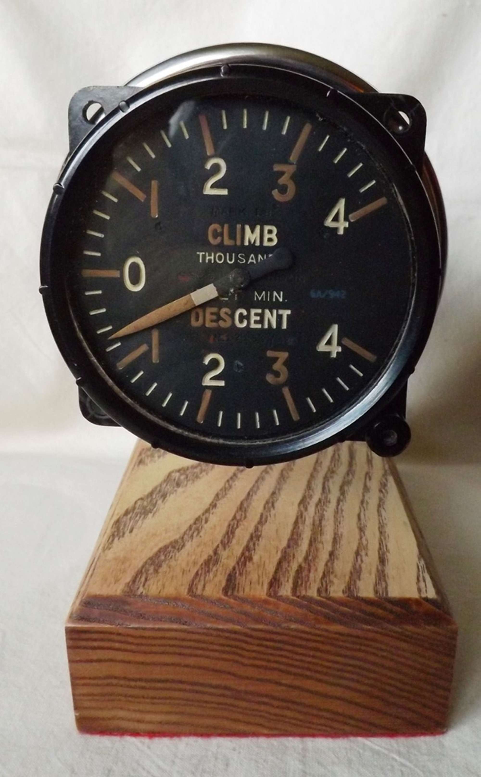 WW2 RAF aircraft Rate of Climb Indicator dated 1940 on display stand
