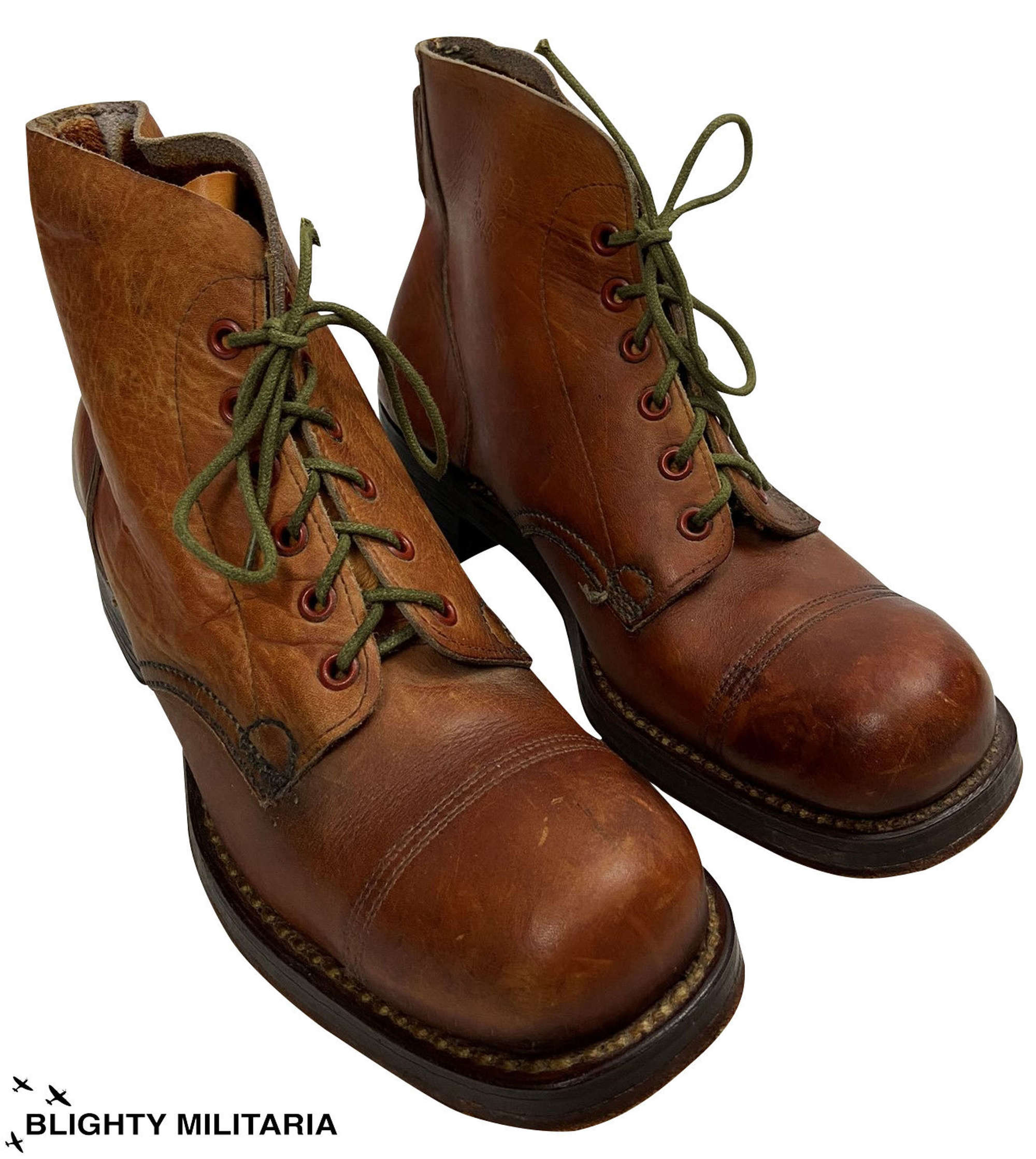 Original 1945 Dated Australian Army Pattern 10085 Boots - Size 5