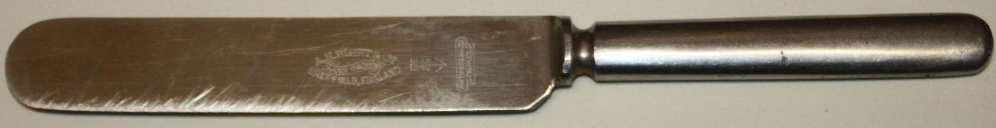 A GOOD 1940 DATED BRITISH FOOD KNIFE