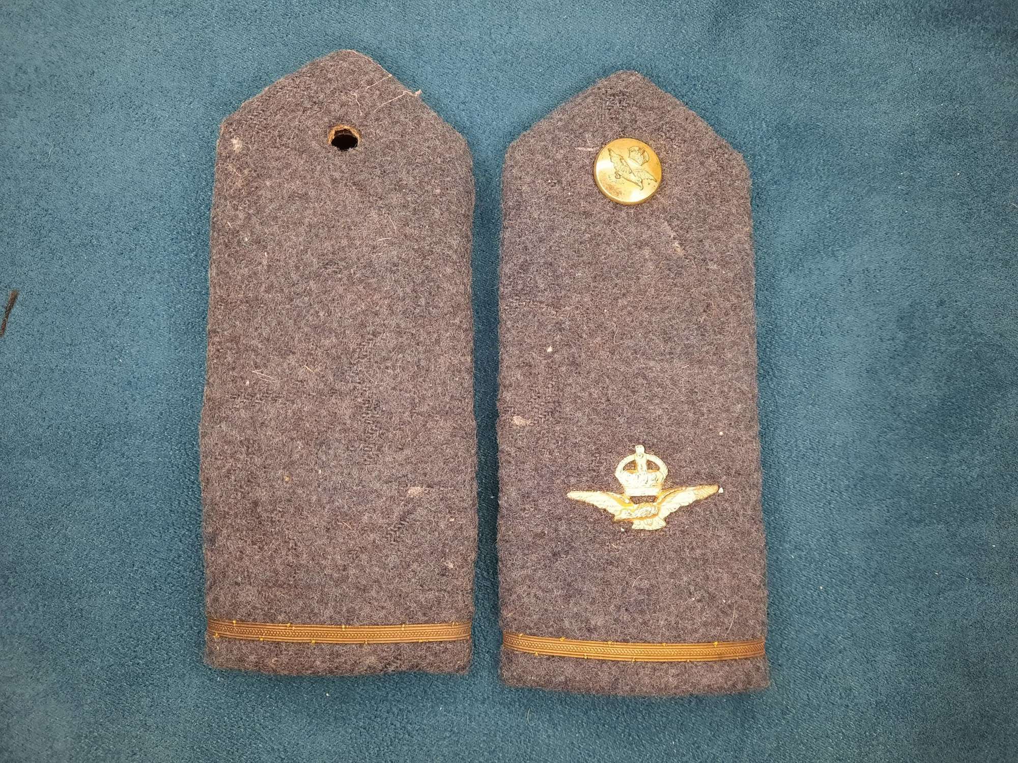 WW2 RAF Pilot Officer Ceremonial Dress Epaulets