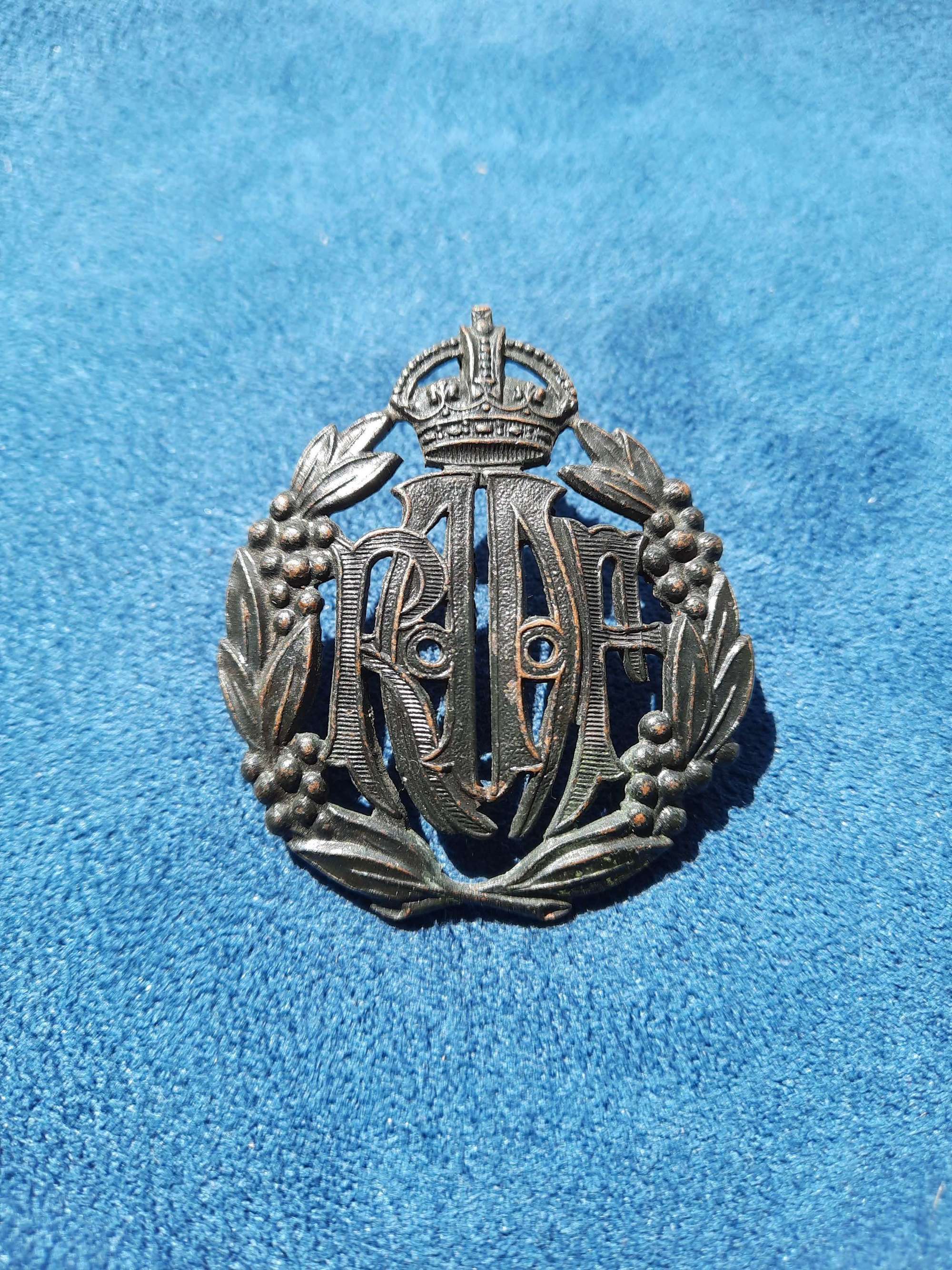 RAAF Ordinary Airman Cap Badge