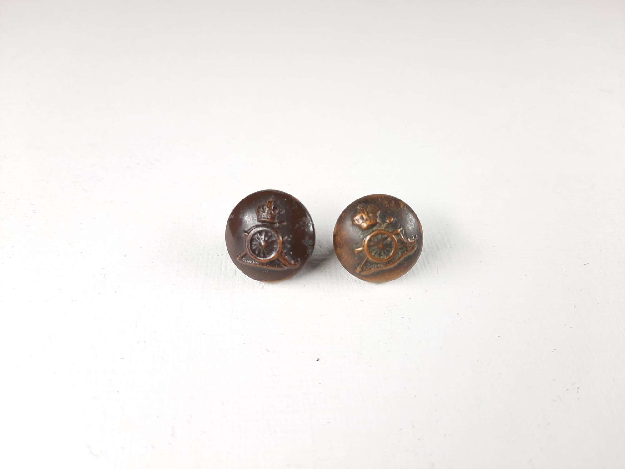 Pair of Royal Artillery Side Cap Buttons