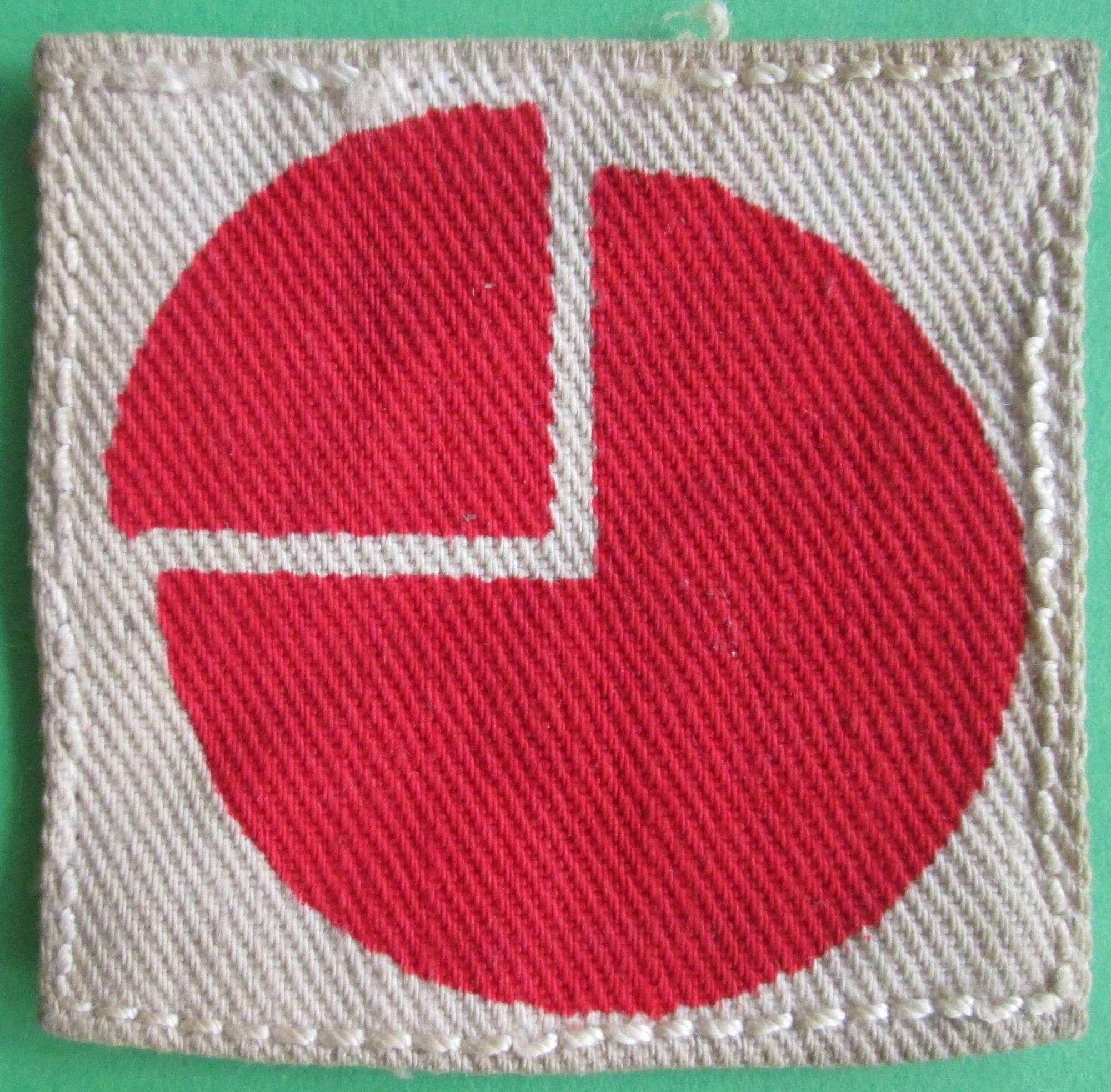 A 4TH INFANTRY DIVISION 2ND PATTERN FORMATION SIGN