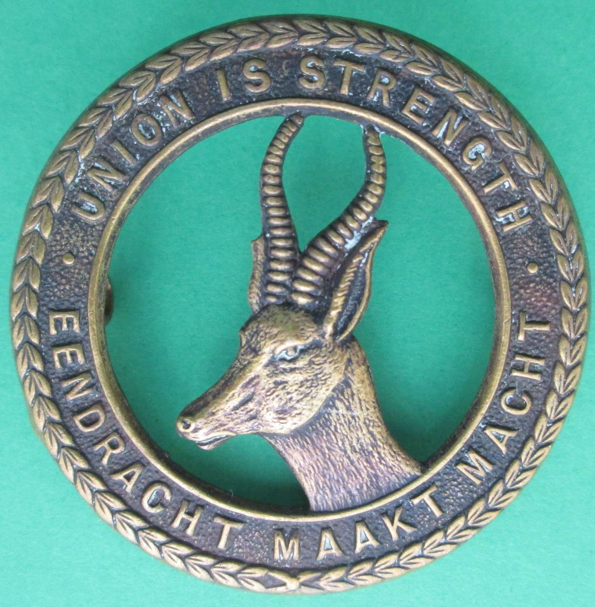 A SOUTH AFRICAN INFANTRY BRIGADE BADGE