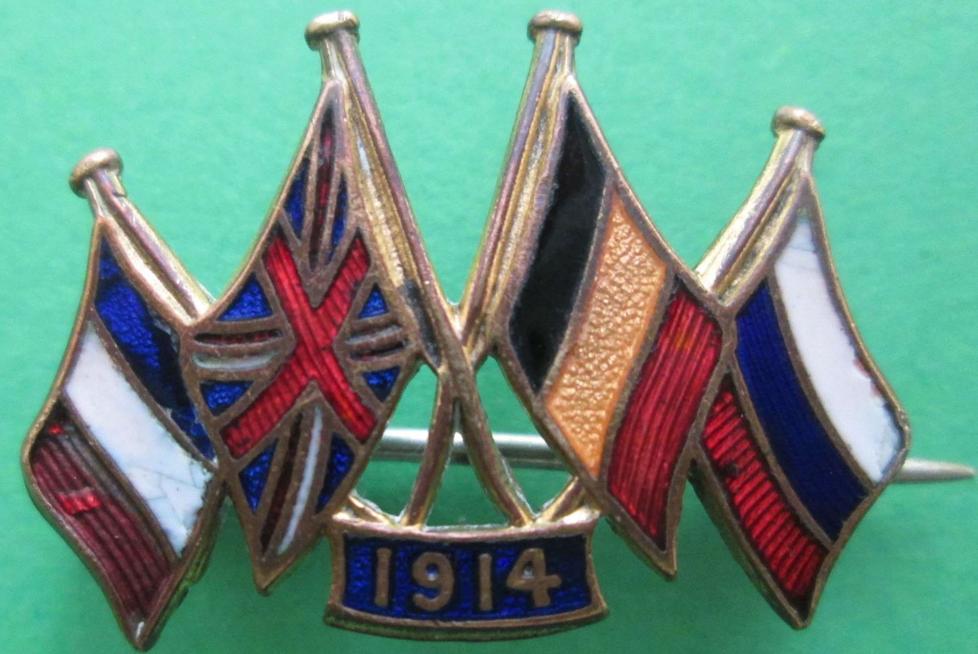 A WWI PERIOD ALLIED NATIONS PIN BADGE