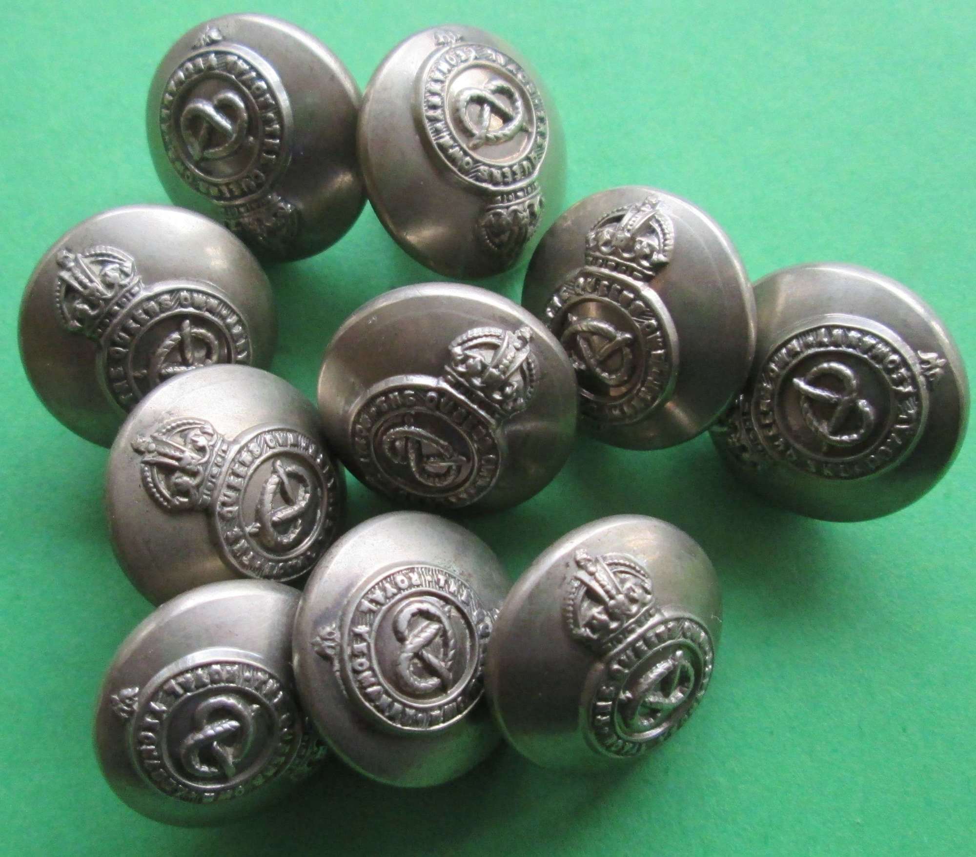 THE STAFFORDSHIRE YEOMANRY (QUEEN'S OWN ROYAL REGIMENT) BUTTONS