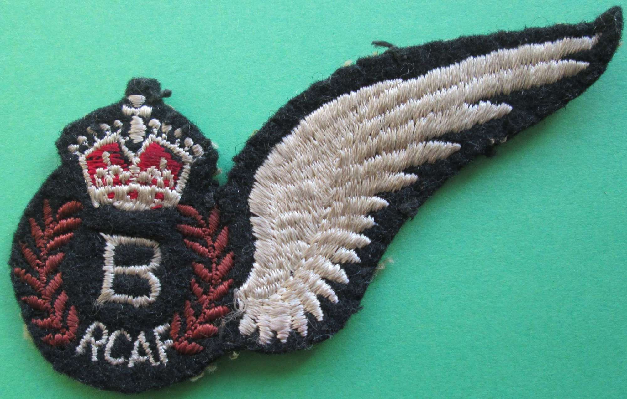 A WWII PERIOD ROYAL CANADIAN AIRFORCE BOMBER BREVET