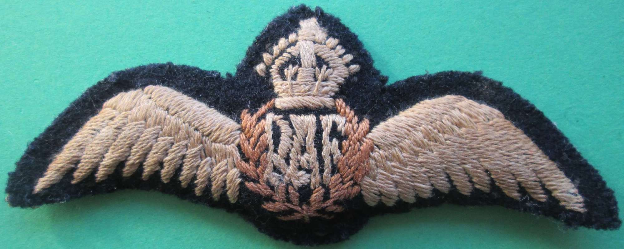 EARLY WWII/INTER WAR PERIOD PADDED ROYAL AIR FORCE WINGS