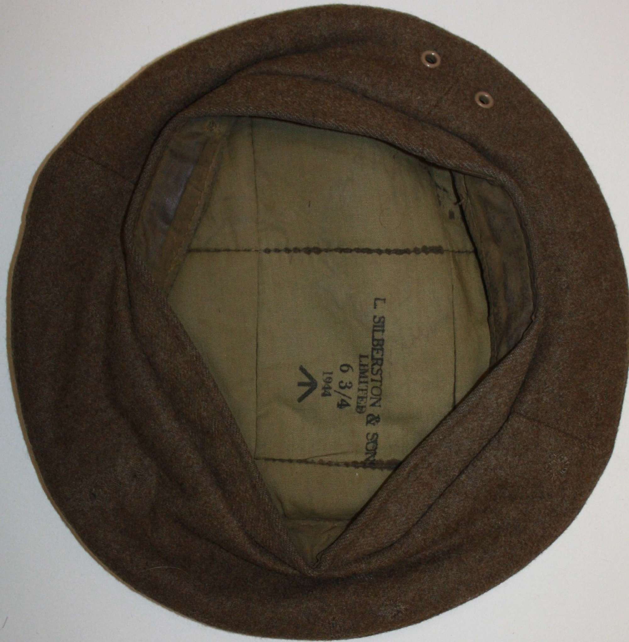 A WWII 1944 DATED GS BERET SIZE 6 3/4