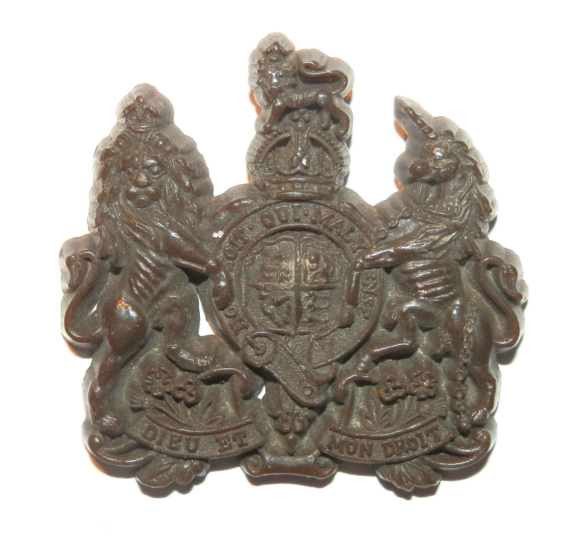 General Service Corps. Plastic Cap Badge.