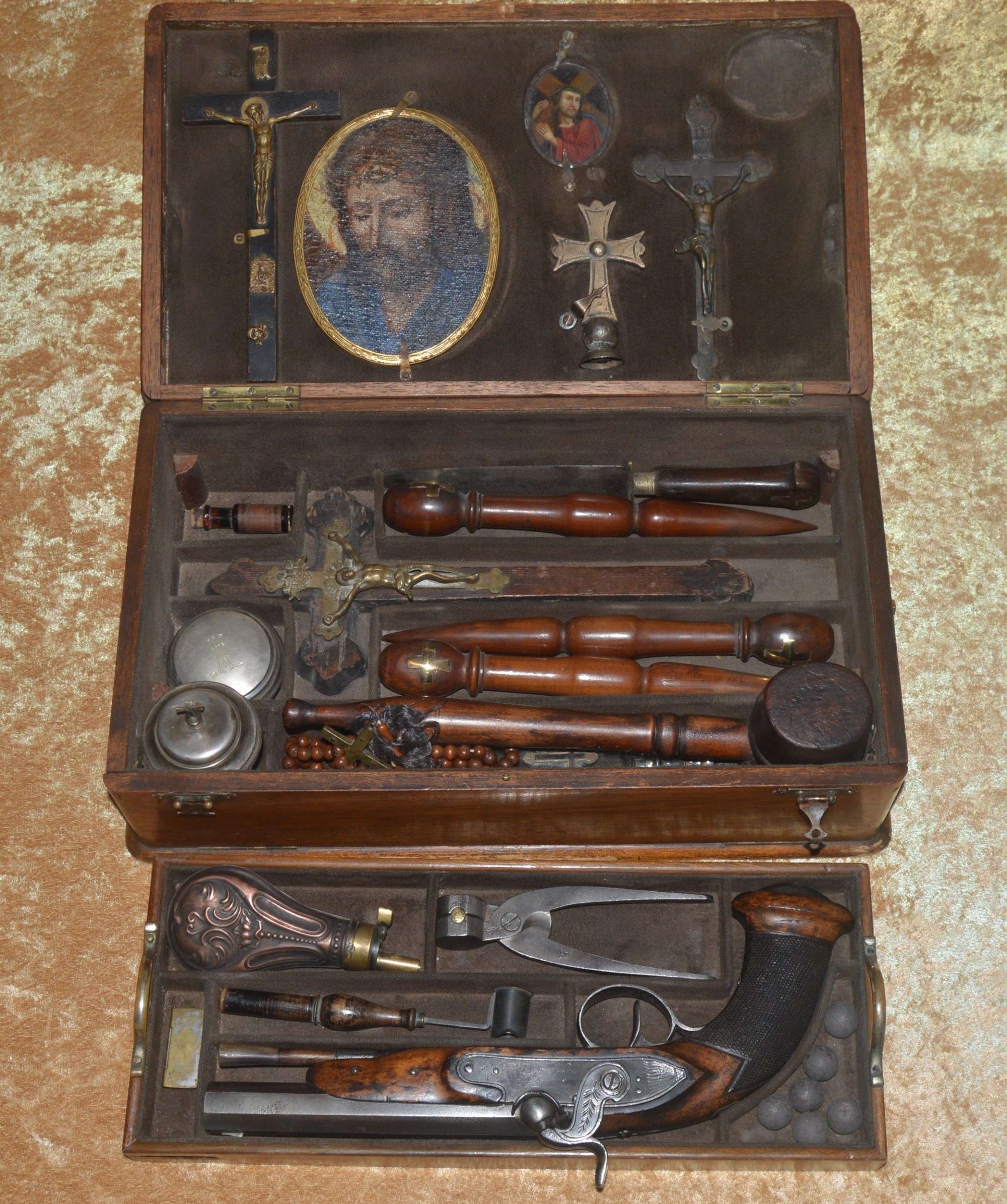 ﻿Rare and Unique 19th C Vampire Killing Kit