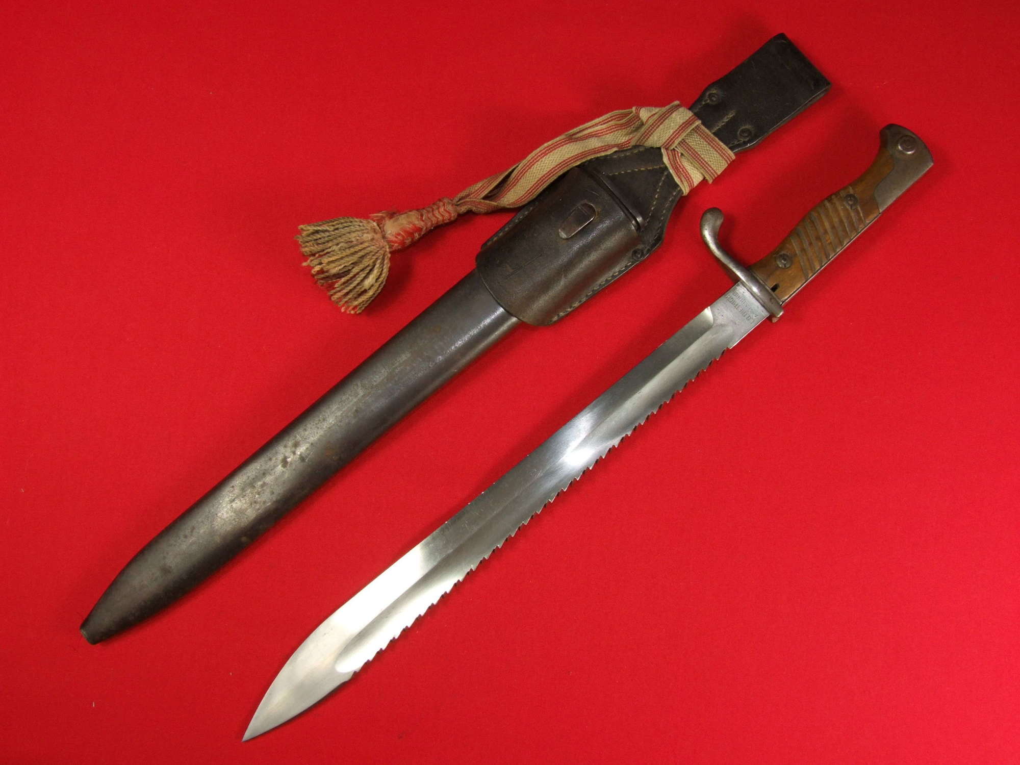 1916 Dated Saw Back bayonet with Rare Hesse Troddel