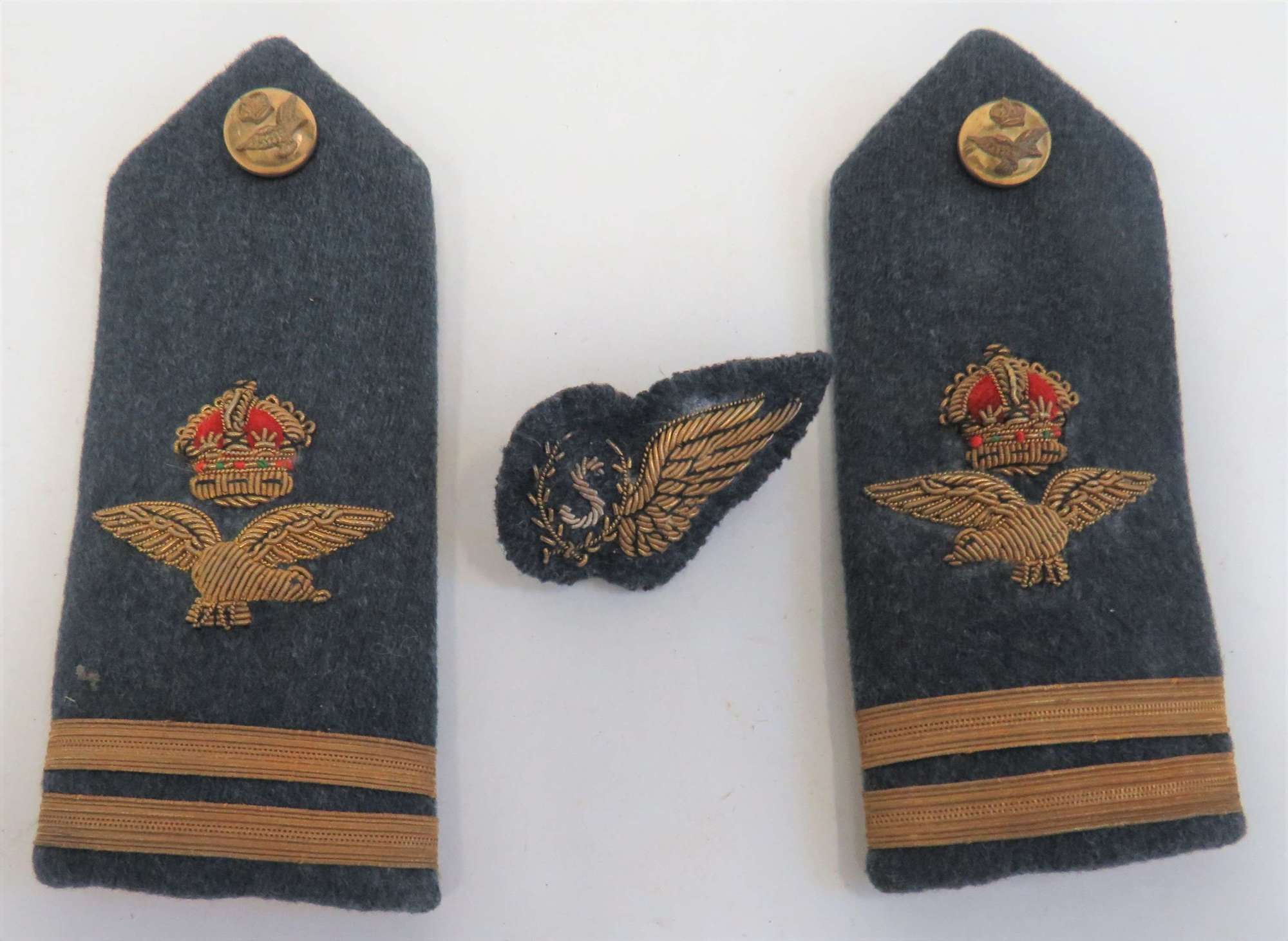 Pre 1952 R.A.F Officers Mess Dress Wings and Rank Straps